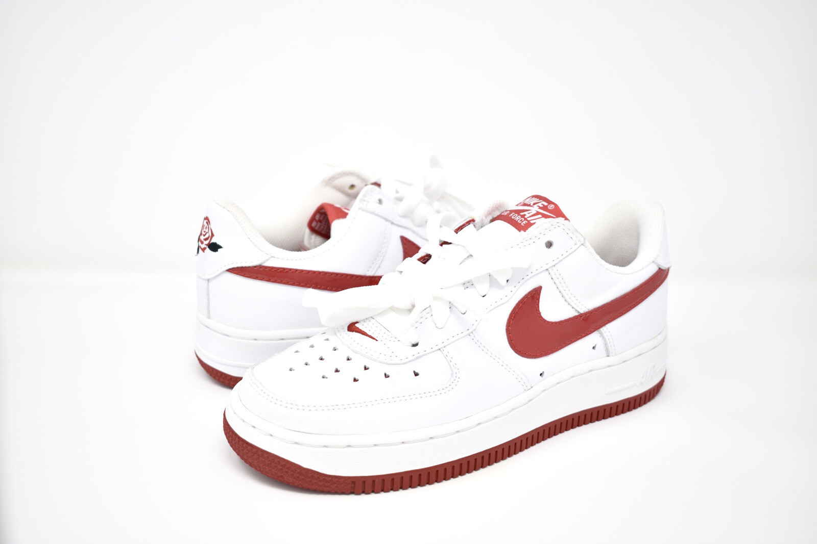nike valentines day shoes 2006