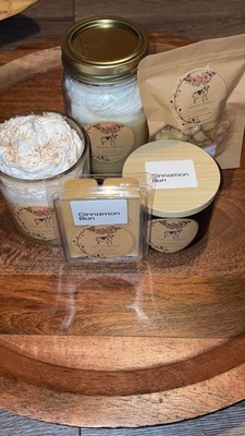GREAT DEAL!! Cinnamon Bun Scented Handmade Soy Wax Candles And Wax Melts 5 Piece
