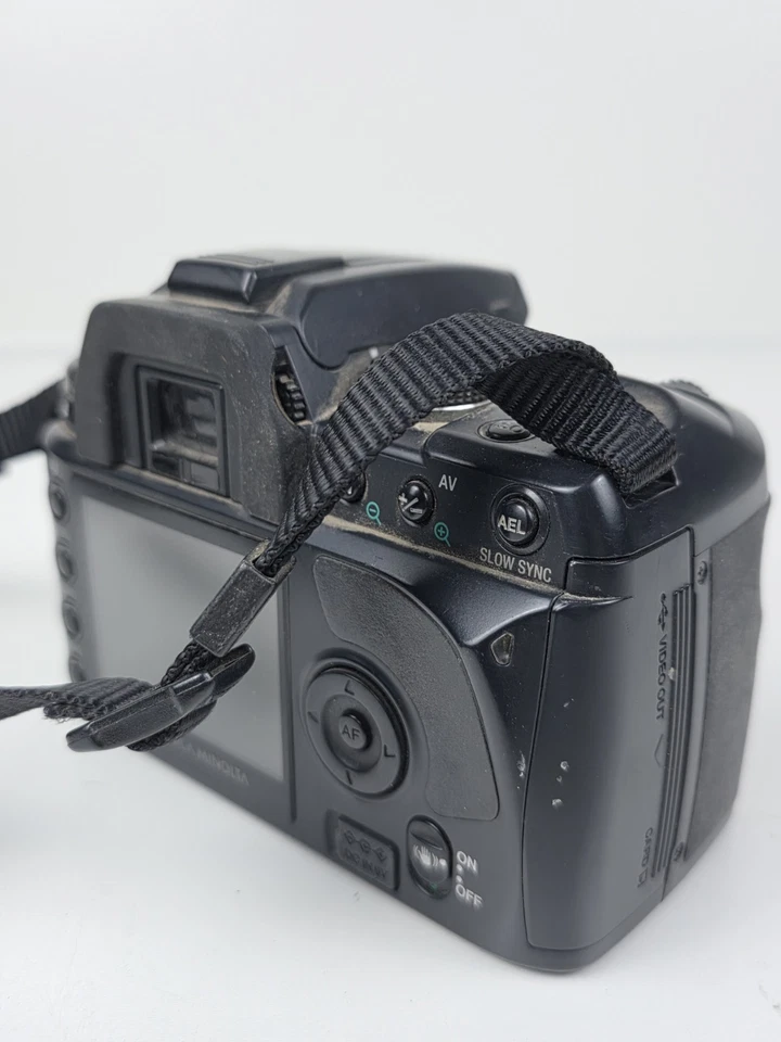 Cámara réflex digital Konica Minolta Maxxum 5D solo cuerpo de 6,1 MP Foto 4 de 4