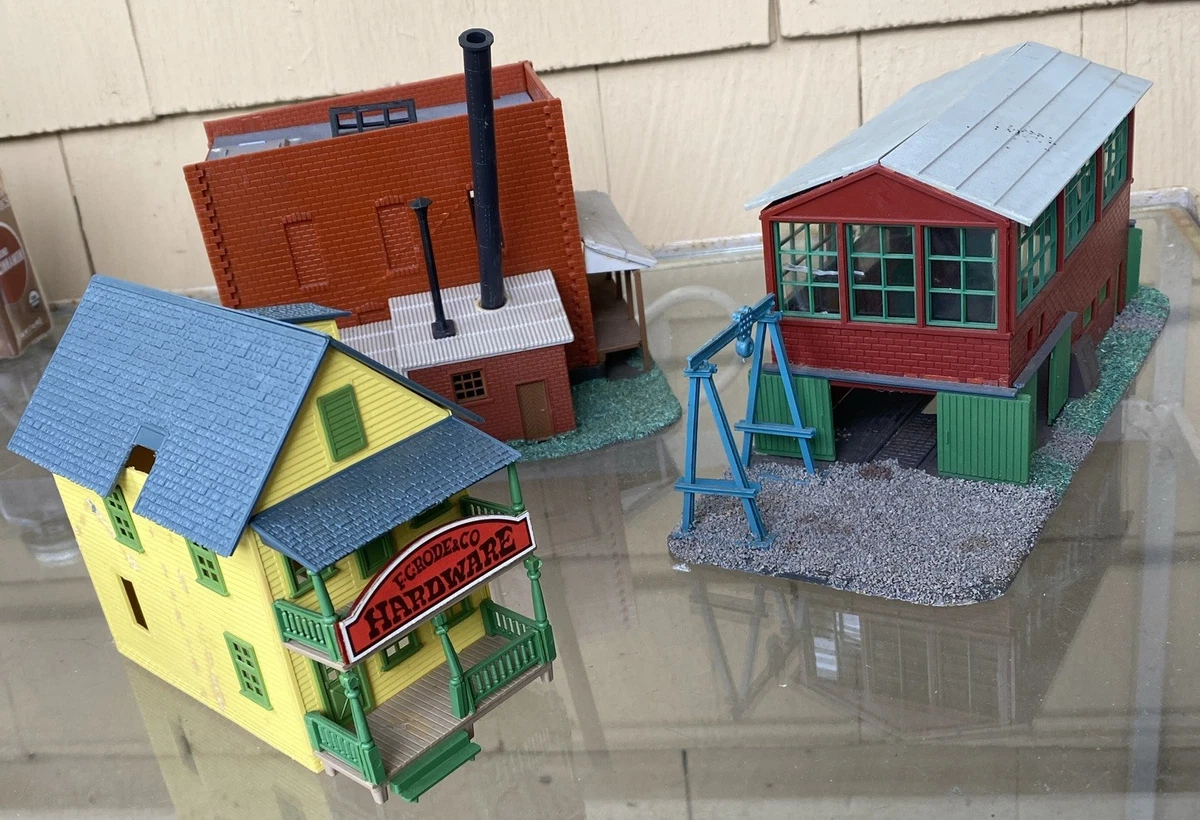 POLA Plastic HO Model Railroad Buildings, Tunnels & Bridges for