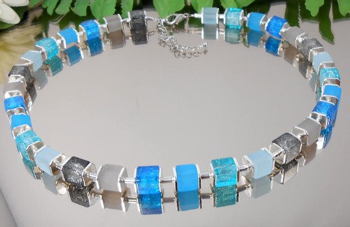 APARTE Würfelkette / Aqua Türkis Grau / Matt + Crackle Glas Würfel - Collier - Bild 3 von 3