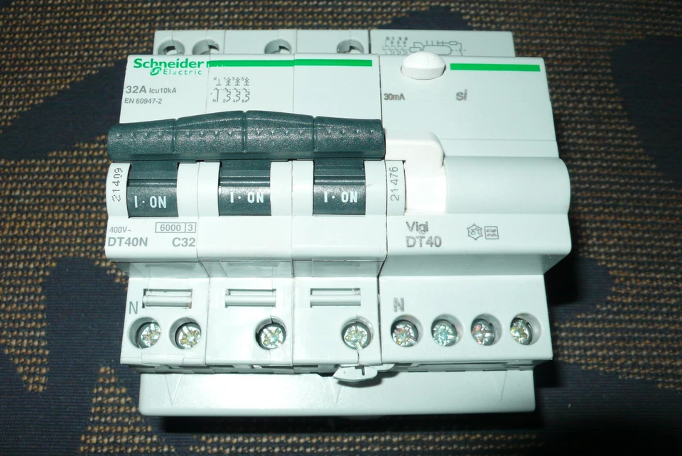 DISJONCTEUR DIFFERENTIEL 4P TETRA 32A 30mA TYPE A SI SCHNEIDER ELECTRIC 32AMPERE - Photo 4/4