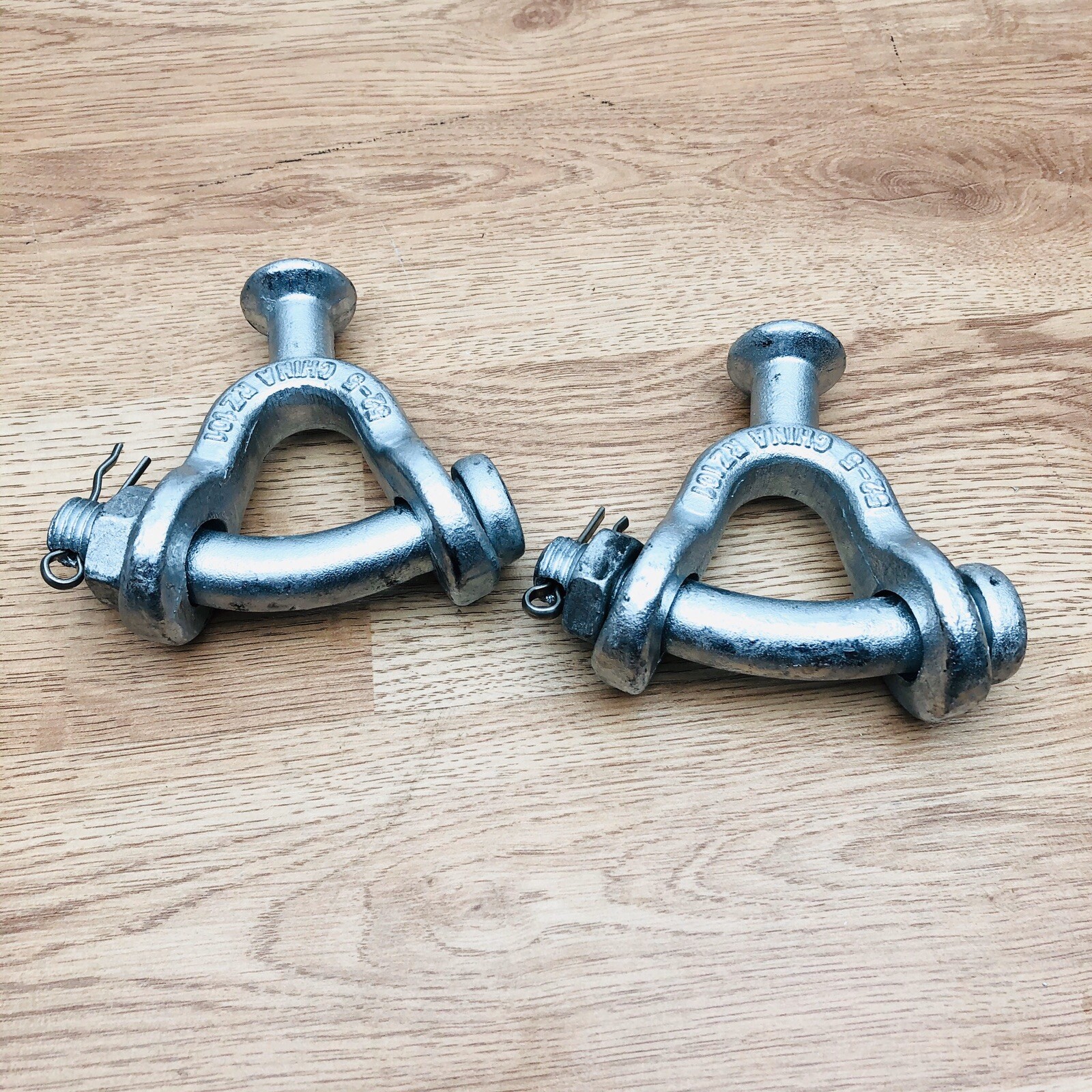 LOT OF 2 HUBBELL YBC30 YCLEVIS PIN ANCHOR 525 RZ101 HPS 30K eBay