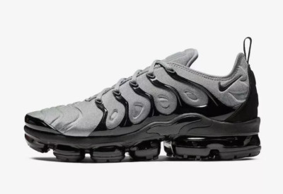 New Nike air vapormax plus Men's grey/black Comfortable air cushion shoes