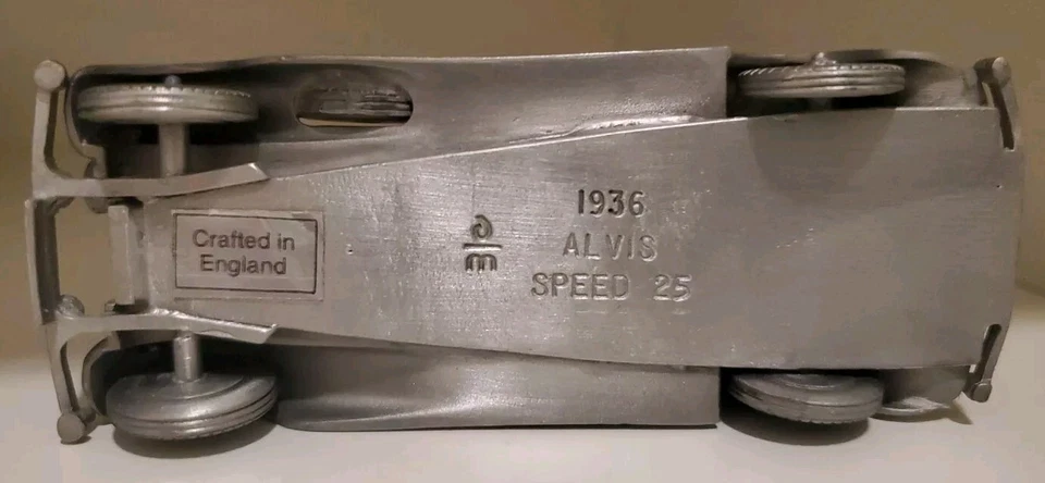 Danbury Mint, 1:43 Pewter 1936 Alvis   — 第 3/4 张图片