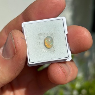 Lambina Opal Oval Crystal Australian Natural Cabochon Gemstone 0.65 carat Eo-670