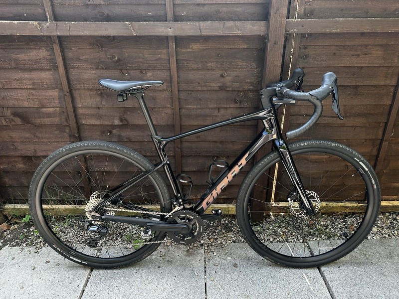 Giant Revolt Advanced 2 Gravel Bike Medium 2024