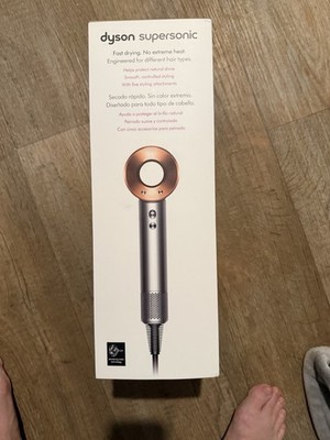 Dyson Supersonic Hair Dryer W/ Attachments *HD08* Iron/Fuchsia for