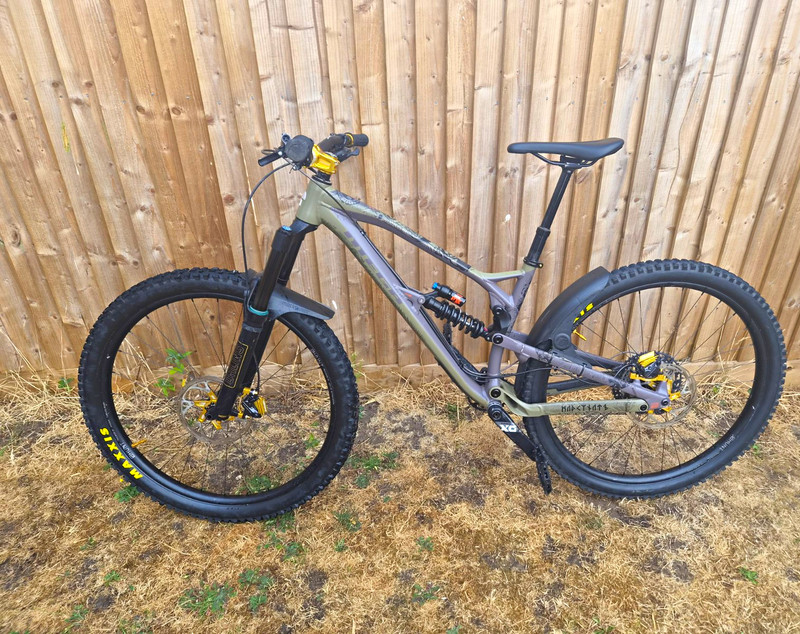Nukeproof Mega 29 AL Medium Full Suspension Mountain Bike