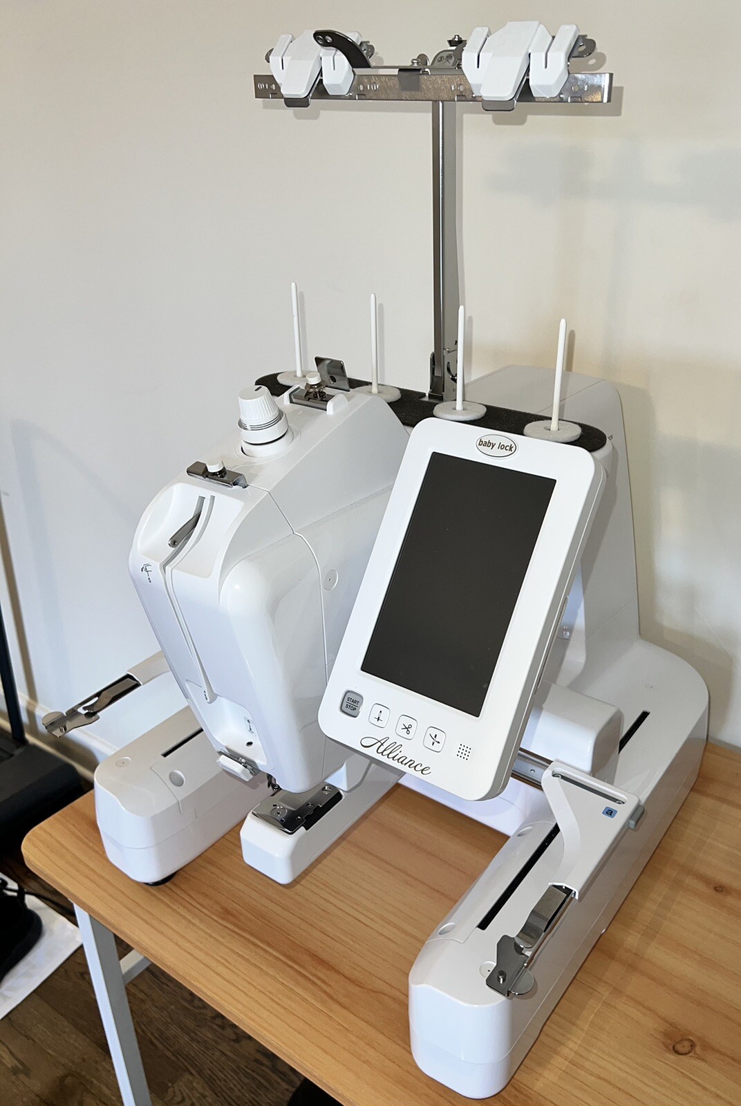 Babylock Alliance Embroidery Machine Great For Hobbies, Household and