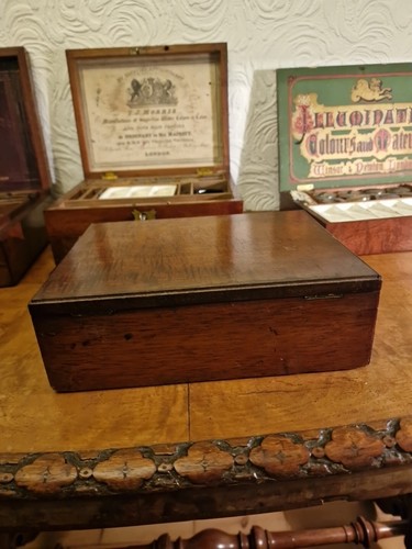 An Antique Winsor & Newton Mahogany Artist Box Late 19th Century - Picture 6 of 24