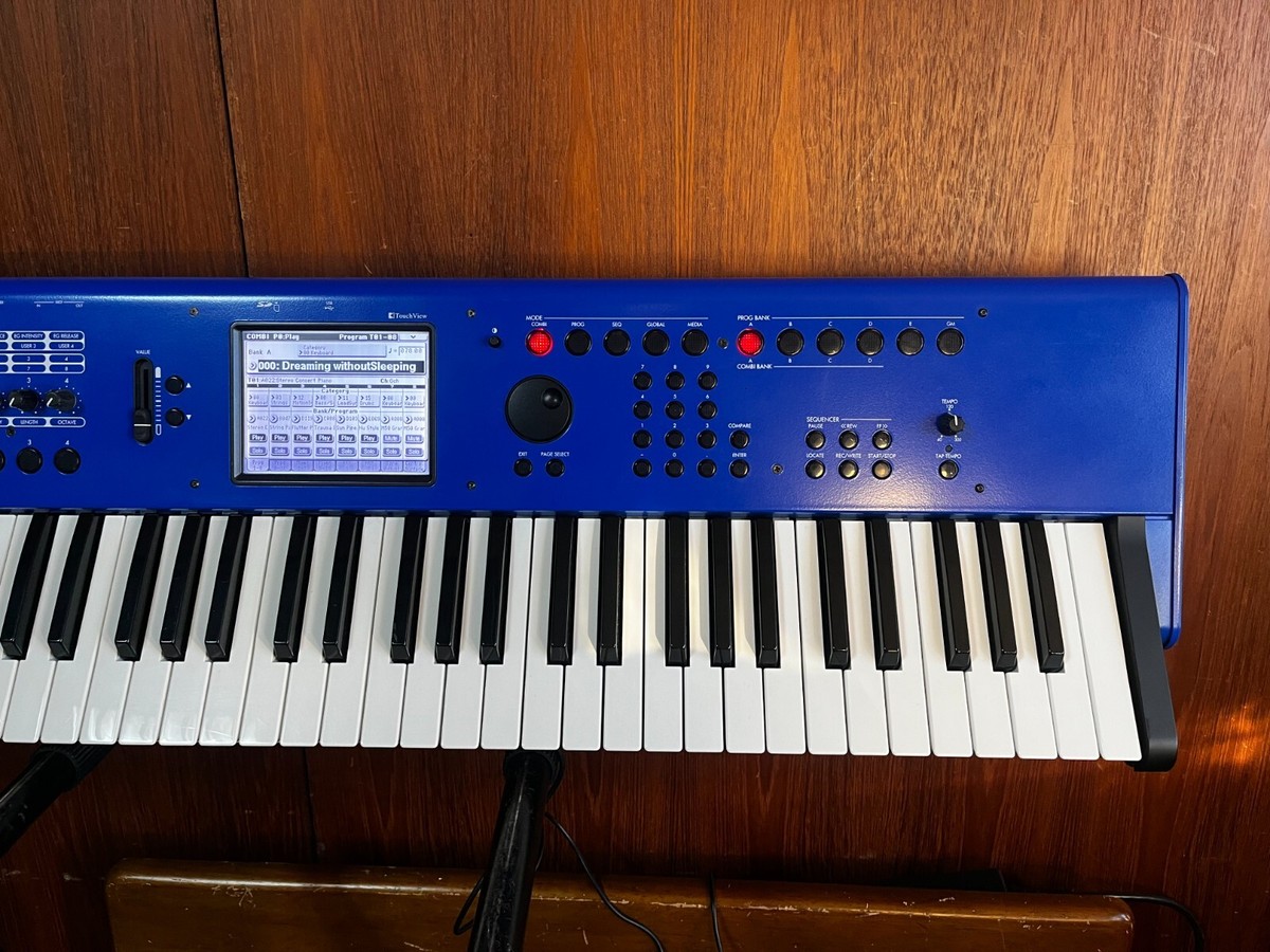 KORG M50 ミュージックワークステーション 61キー ジャンク KORG M50 ミュージックワークステーション 61キー ジャンク