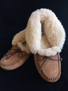 ugg alena slipper bootie