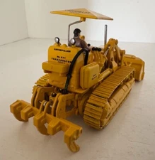 1:50 Caterpillar 977D Track Loader Diecast Model By Diecast Masters