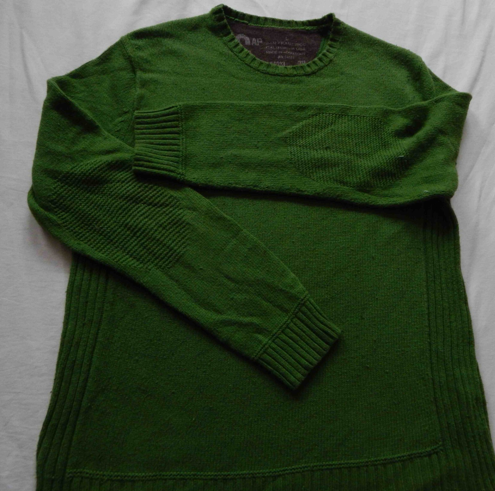 Solid Green Crew Neck Pullover Sweater - Large Me… - image 6