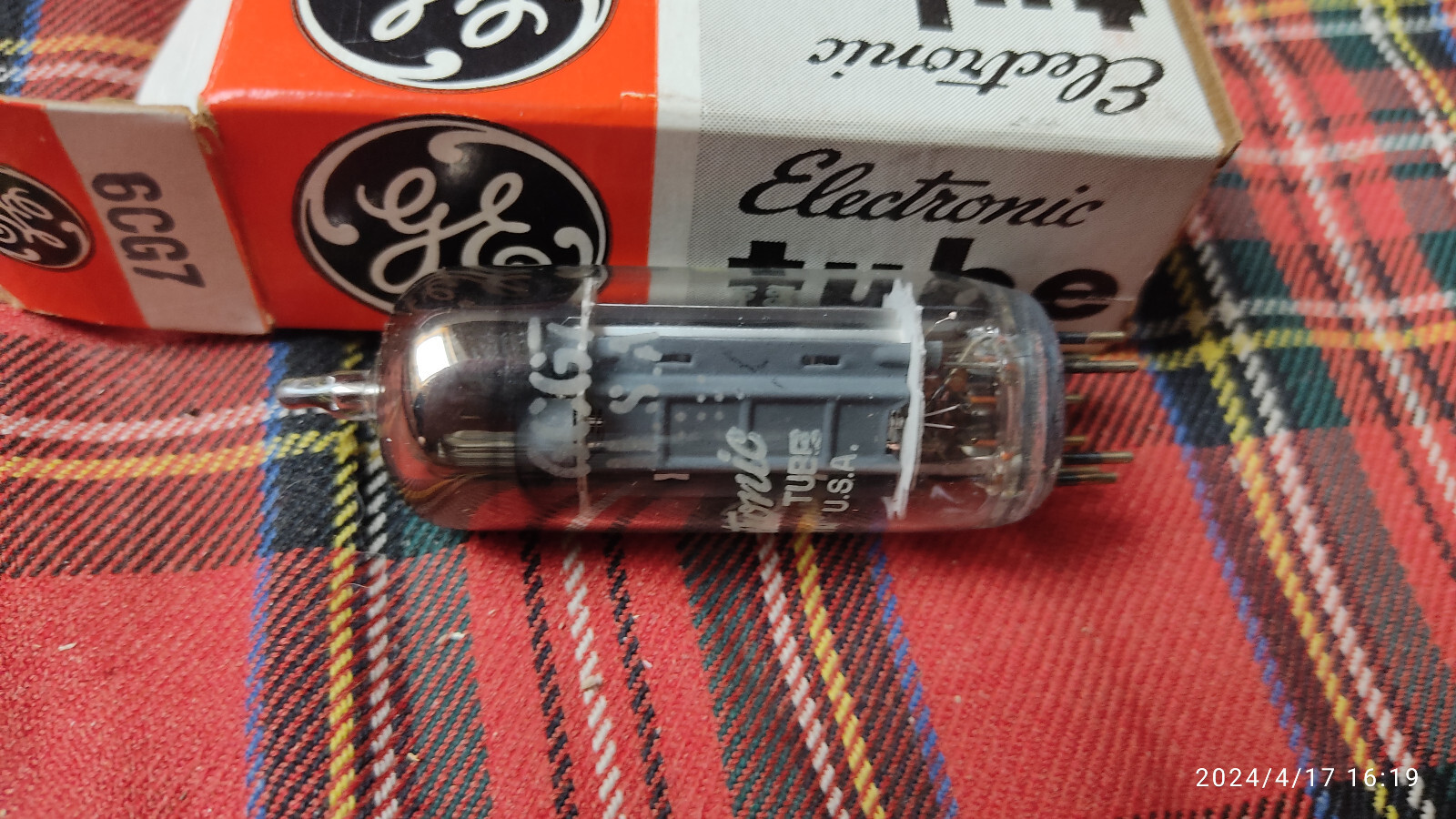 Tube 5687 GE d'époque composant audio haut de gamme en boîte d'origine scellée