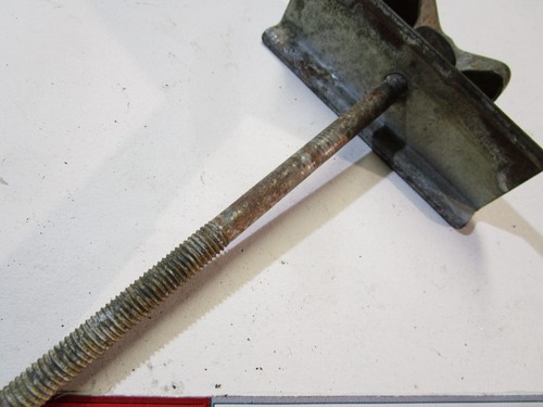 Toyota MR2 MK2 Revision2 Typ Fabrik platzsparend Ersatzrad Reifenklemme - Bild 2 von 4