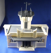 Plasticville - O-O27 - #45985 Airport Terminal - COMPLETE - No box