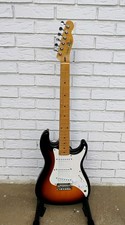 Chitarra elettrica Fender Squire Bullet 1986 con HSC! -LL