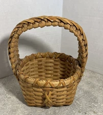 Small Wooden Woven Basket Braided Handle Detailed Natural Color (485)