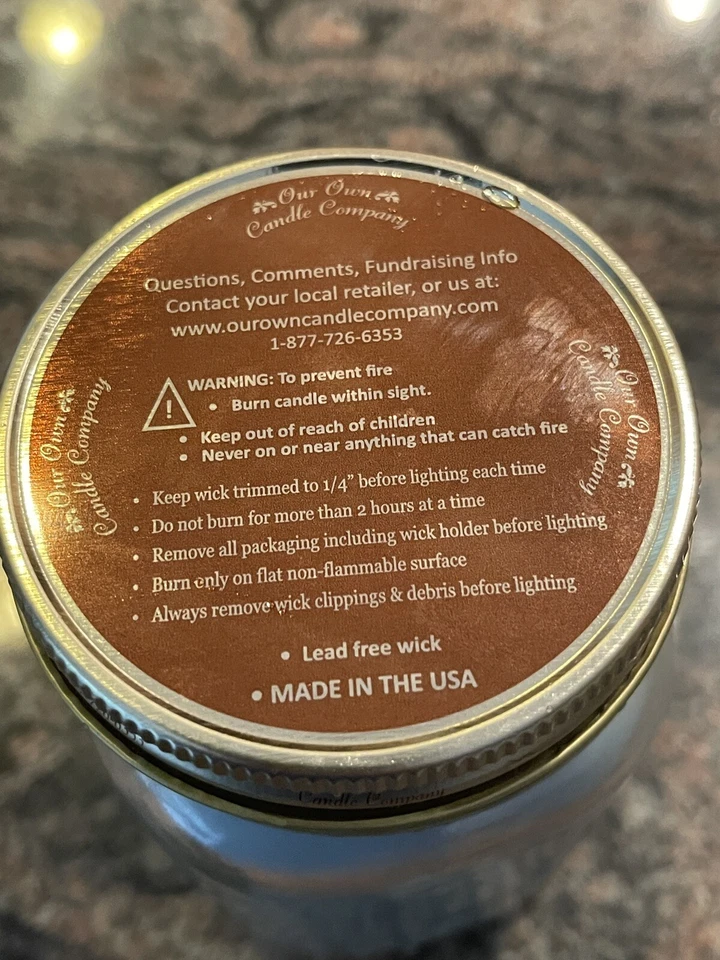  Vela perfumada de lino fresco en tarro de masón de 13 oz de Our Own Candle Company Foto 2 de 4