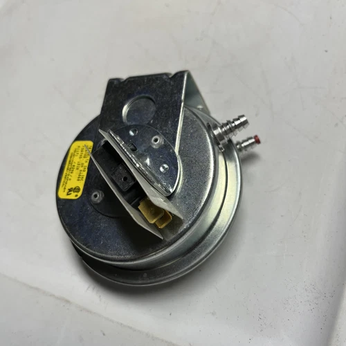 Carrier Pressure Switch FS6745-1510
