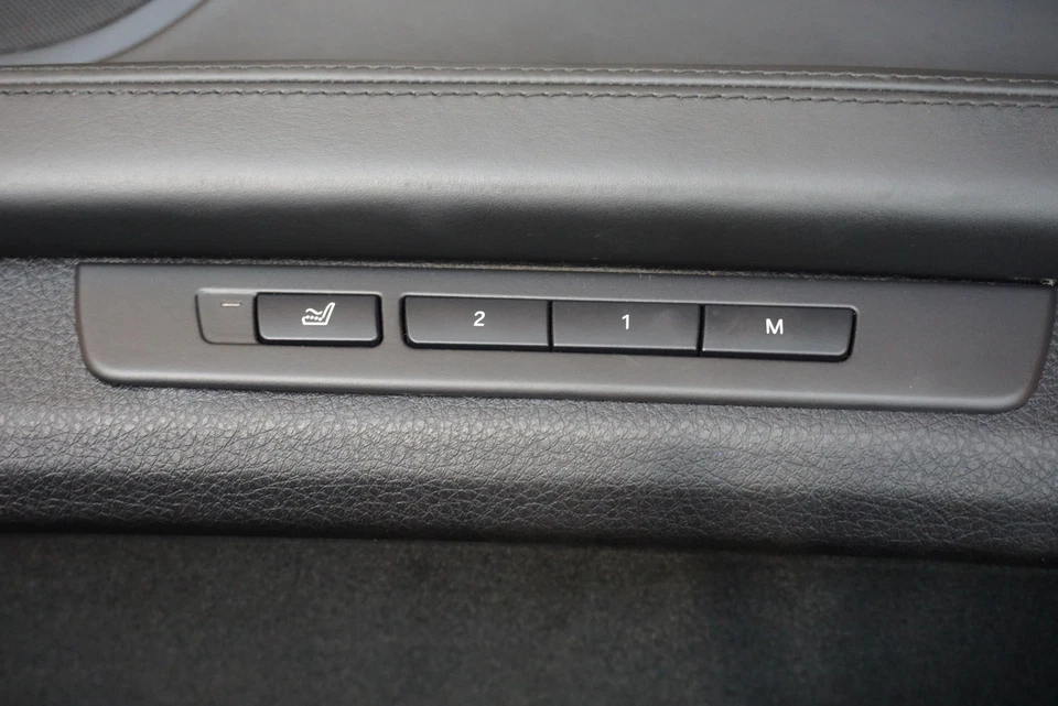 Front Right Passenger Door Trim Panel Black OEM 51419160826 BMW 760i F02 2010-14 - Image 2 of 4