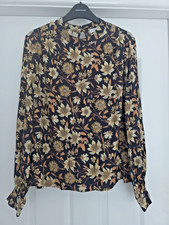 NWT Warehouse 'Autumn Daisy' High Neck Long Sleeve Cuffed Blouse Size UK 10