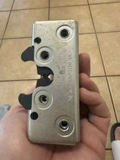 Trimark R: 20210814, Cab Double Rotary Door Latch Assembly