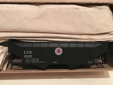 HO Accurail 7719 Lehigh & New England Offset Twin 2-Bay Hopper Kit L&NE #13298