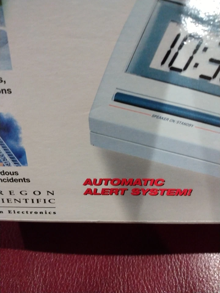 Oregon Scientific Weather Radio WR-3000 Emergency Automatic Alert System - Image 4 of 4