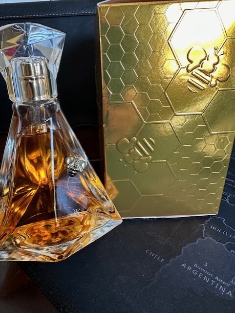 Kim Kardashian Pure Honey : Kim Kardashian Eau De Parfum Spray 3.4