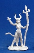 Reaper Bones Classic 77119 SINESSA, HELLBORN SORCERESS HELLBORN SORCERER