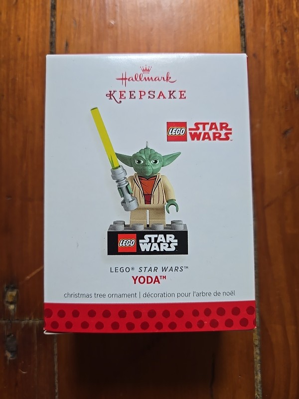 Hallmark Keepsake LEGO Star Wars Yoda w/ Light Saber Christmas Ornament New