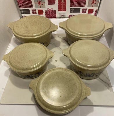 VTG  Pyrex Homestead Casserole Bowls w Solid Matching Lids. Set of 5 with Lids