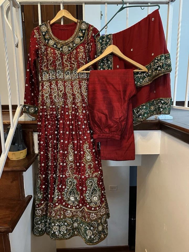 Red Raw Silk With Zardozi Work With Red/Green Border Dupatta And Plant - Image 2 of 4