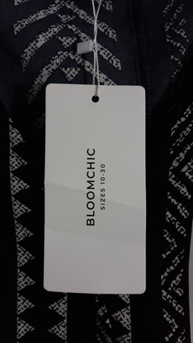 New-WOMAN'S BLOOMCHIC SHORT SLEEVE PULLOVER BLACK LONG TUNIC TOP.SZ 22/24 - Picture 9 of 10