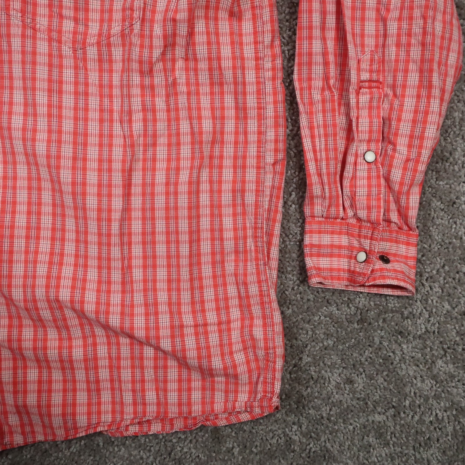 ORVIS Trout Bum Shirt Mens L Red Plaid Pearl Snap Vented Back