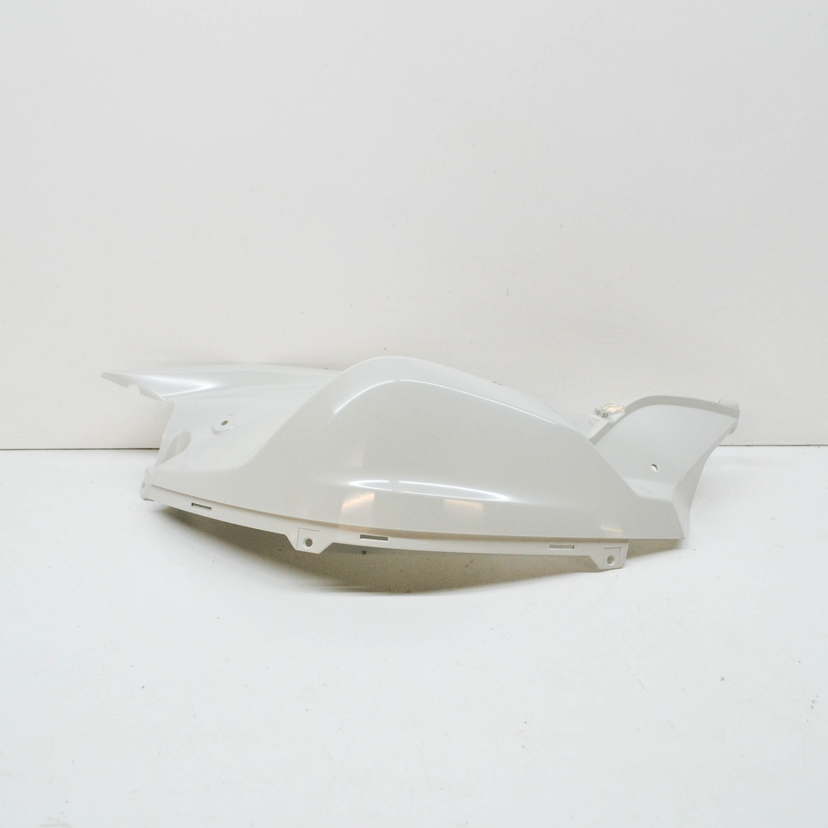 NEW BMW K73 F800 R LEFT TRIM PANEL 46638549809 ORIGINAL 46-63-8
