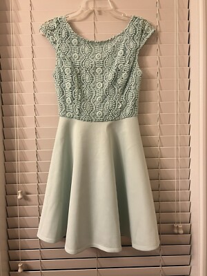 Francesca s Women s Size XS Mint Green Lace V-Back Sarah A-Line Dress, Few Snags