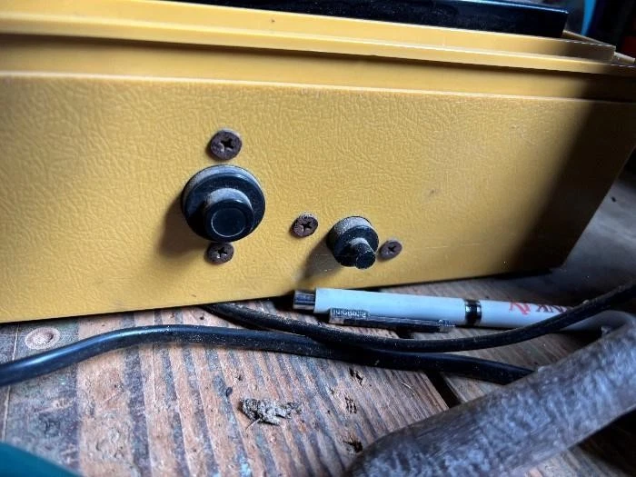 Tocadiscos sistema estéreo voz de música años 60 "Stereo Bug" funciona. Mid-Century Foto 3 de 4