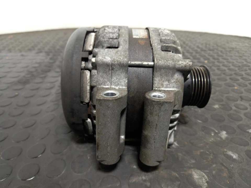 MASERATI LEVANTE Alternator 2017-2023 3.0L 275 1042106592 - Image 2 of 4