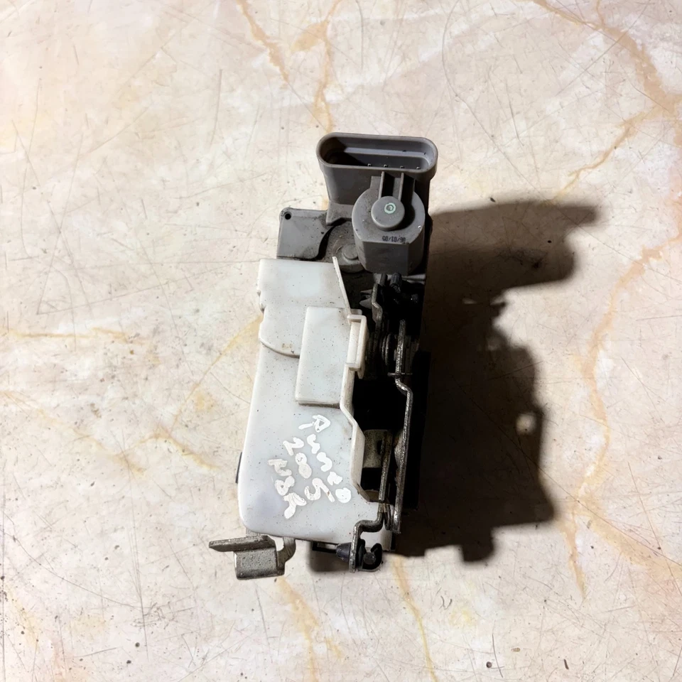 Fiat Punto 2005 Door Lock Mechanism Passenger Rear Left Side - Image 4 of 4