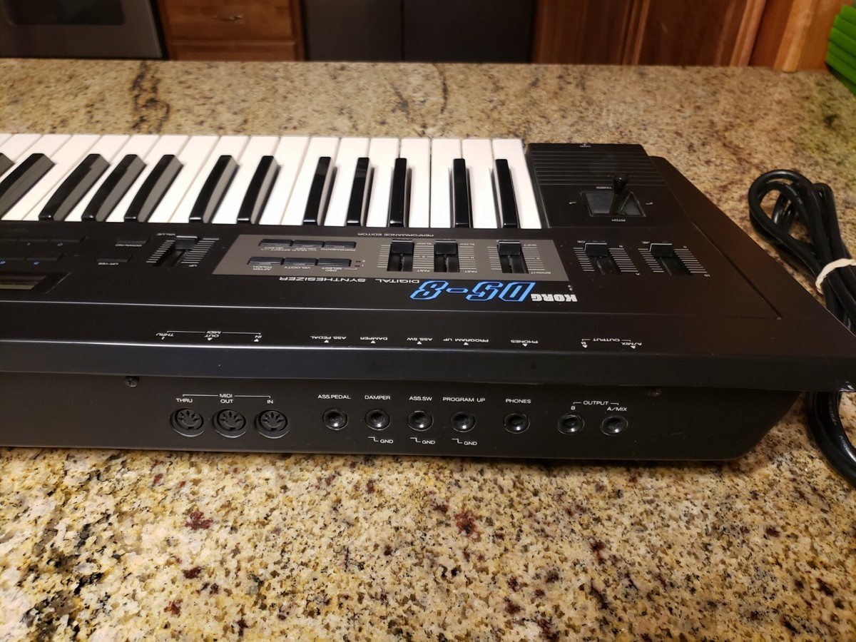 KORG DS-8 シンセサイザー レア　コルグ 中古】KORG DS-8 シンセサイザー 61鍵 - 神奈川県の中古楽器店