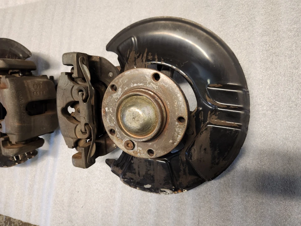 BMW E36 Conjunto de husillo de dirección Nudillo Buje Portador King Pin Caliper Z3 Delantero Foto 3 de 4