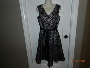 Dress Barn Size 10 Women S Dress Sleeveless Fit Flare Back
