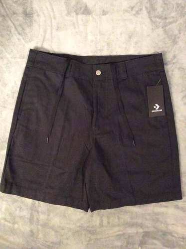 Converse pantaloncino uomo 32 nero navy. Abbigliamento da spiaggia o da strada.