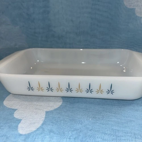 Anchor Hocking/Fire King “Candle Glow” 1.5 Qt Casserole Dish - Vintage
