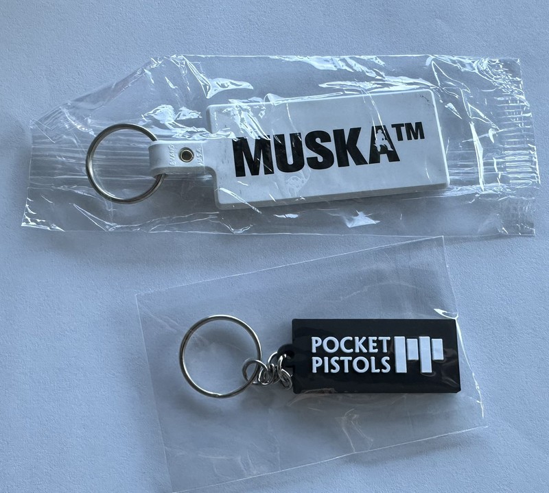 Muska Pocket Pistols SKATEBOARD KEYCHAIN NOS sealed element blind Santa Cruz G&S