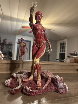 Julia Hellbound Hellraiser 2 Pinhead Model Resin Kit Statue Figure